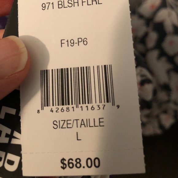 Design Lab chiffon blouse with ruched waist and cuffs - Picture 11 of 13